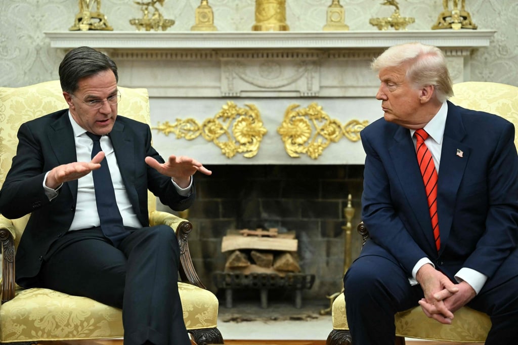 Leaders at a Cold War-era international summit