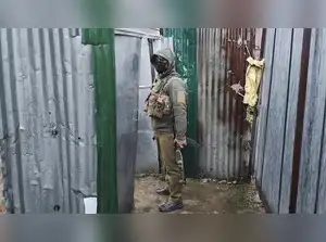 Indian Army personnel during Operation Keller in Shopian, Kashmir